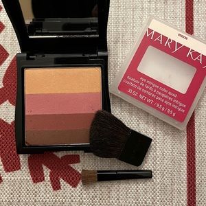 Mary Kay intrigue Eye color quad in full compact